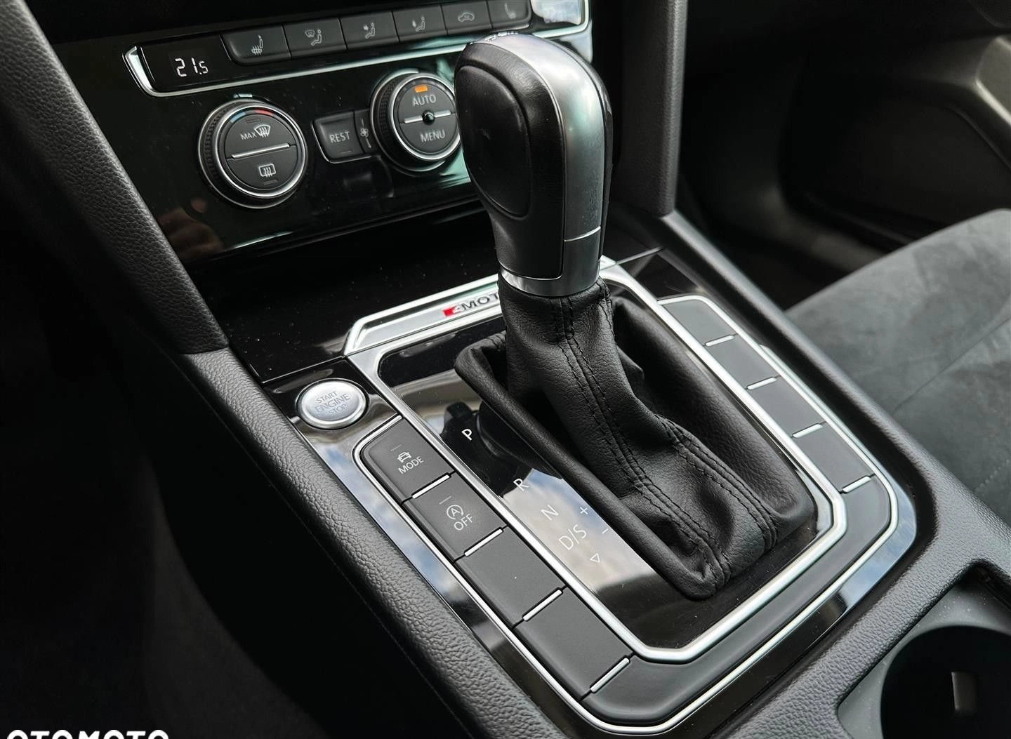 Volkswagen Passat cena 94900 przebieg: 106800, rok produkcji 2018 z Krasnystaw małe 742